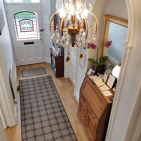 招待所 Dene House 4*