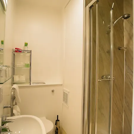 Dene House 招待所