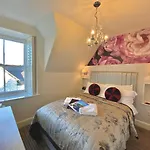 Гостевой дом Dene House Боунес-он-Уиндермер