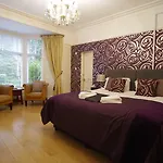 Dene House Гостевой дом Боунес-он-Уиндермер