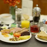 Dene House Гостевой дом Боунес-он-Уиндермер