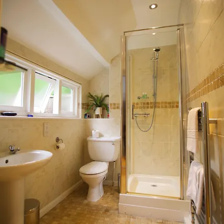 Pensión Dene House 4*